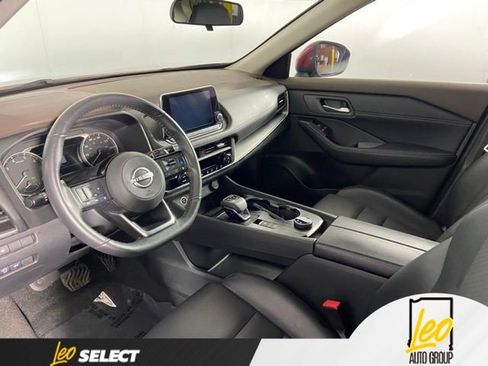 Used 2023 Nissan Rogue SV w/ SV Premium B Package AWD/4WD image 11