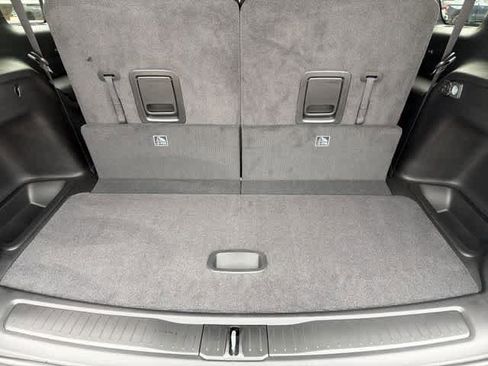 New 2025 Jeep Grand Cherokee L Limited w/ Luxury Tech Group II image 37