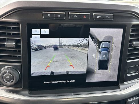 Used 2023 Ford F150 Lariat w/ Max Trailer Tow Package image 5