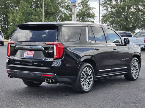 Used 2023 GMC Yukon Denali Ultimate AWD/4WD image 4