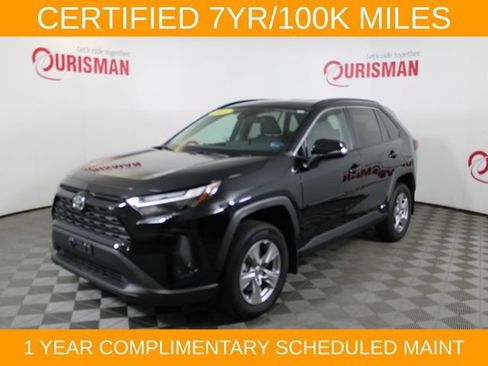 Used 2025 Toyota RAV4 XLE AWD/4WD image 2