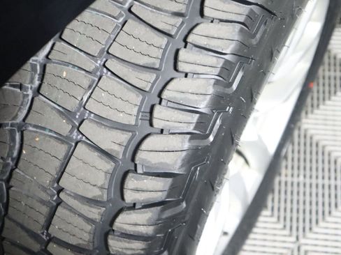 Used 2023 Chevrolet Tahoe LT image 37