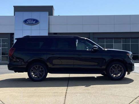 New 2026 Ford Expedition Max Platinum AWD/4WD image 2