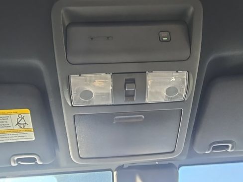 Used 2024 Nissan Frontier PRO-4X w/ Technology Package image 25