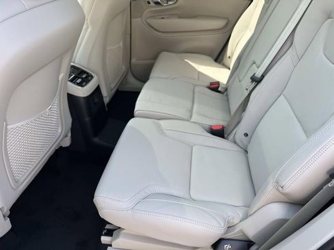 New 2026 Volvo XC90 T8 Ultra w/ Protection Package Premier AWD/4WD image 19