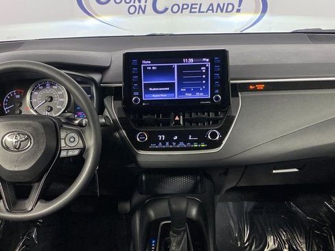 Used 2022 Toyota Corolla LE image 13
