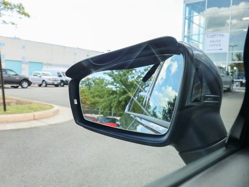 Used 2021 Volkswagen Tiguan S image 59