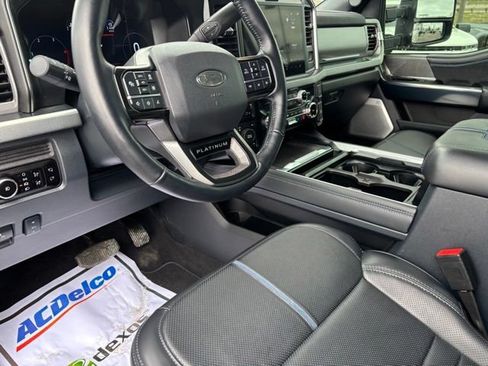 Used 2025 Ford F250 Platinum AWD/4WD image 13