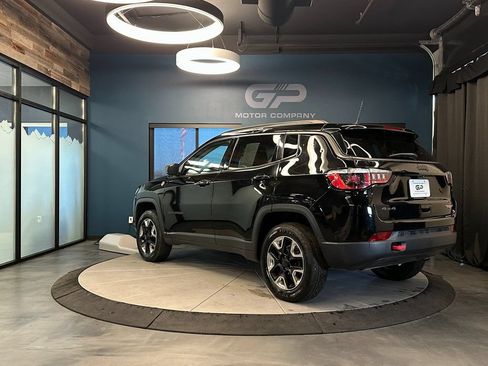 Used 2018 Jeep Compass Trailhawk w/ Leather Interior Group AWD/4WD image 5