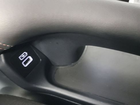 Certified 2023 Honda HR-V Sport image 32