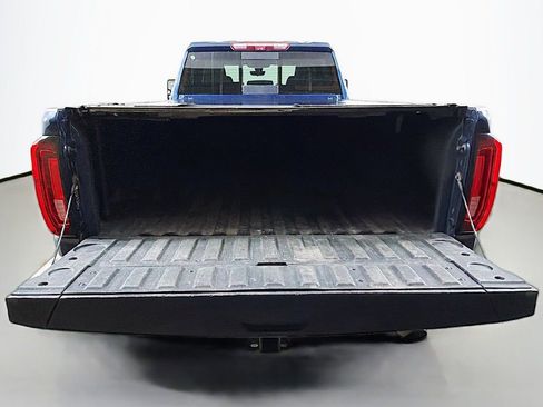 Used 2022 GMC Sierra 2500 AT4 w/ AT4 Premium Plus Package image 18