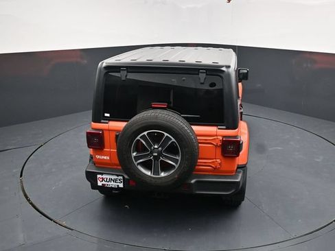 Used 2023 Jeep Wrangler Unlimited Sahara w/ LED Lighting Group AWD/4WD image 45