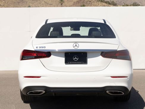 Used 2022 Mercedes-Benz E 350 Sedan image 9