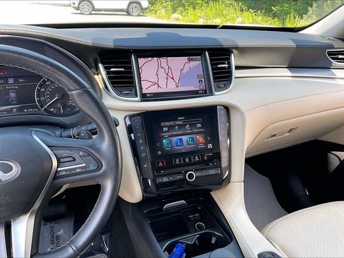 Used 2021 INFINITI QX50 Essential w/ Convenience Package AWD/4WD image 17