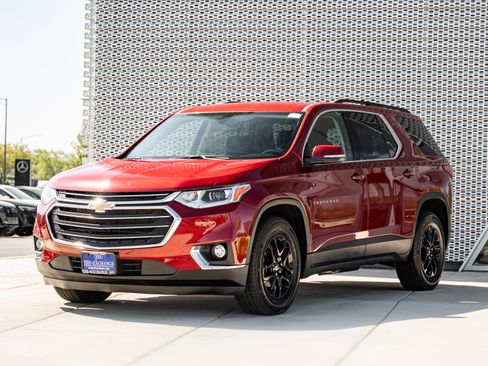 Used 2021 Chevrolet Traverse LT AWD/4WD image 7