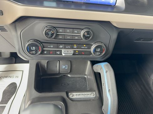Certified 2023 Ford Bronco Wildtrak AWD/4WD image 23