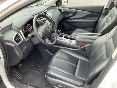 Used 2023 Nissan Murano SV w/ SV Midnight Edition Package image 10