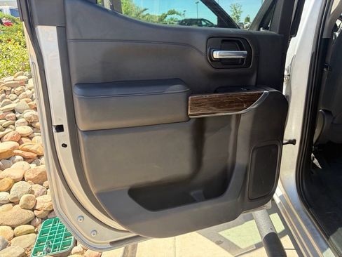 Used 2022 GMC Sierra 1500 Elevation AWD/4WD image 18