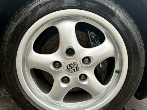 Used 1995 Porsche 911 Carrera image 21