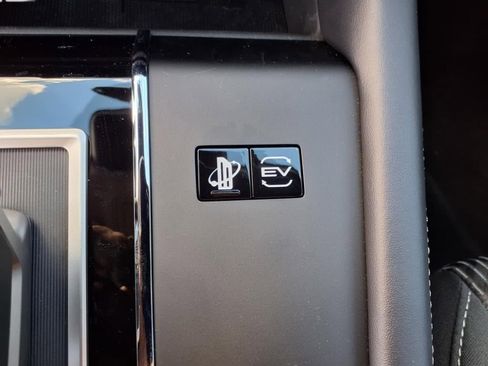 New 2025 Mitsubishi Outlander ES image 21