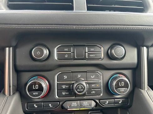 Used 2024 Chevrolet Tahoe LT AWD/4WD image 17