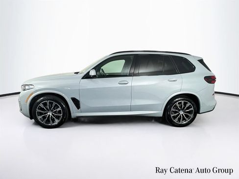 Used 2024 BMW X5 xDrive40i w/ M Sport Package AWD/4WD image 4