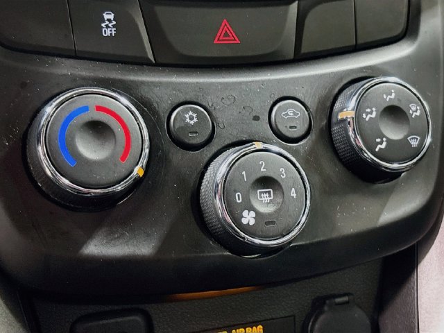 Used 2020 Chevrolet Trax LS FWD image 16