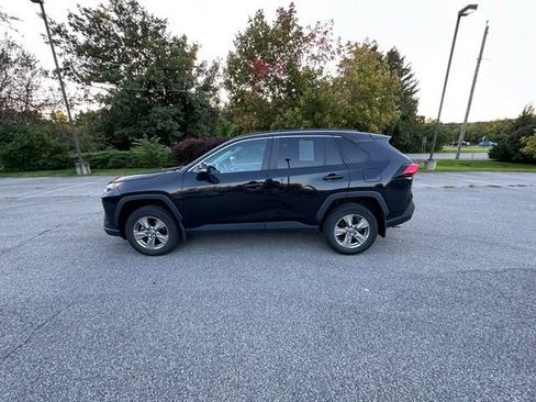 Used 2024 Toyota RAV4 XLE w/ Convenience Package AWD/4WD image 6