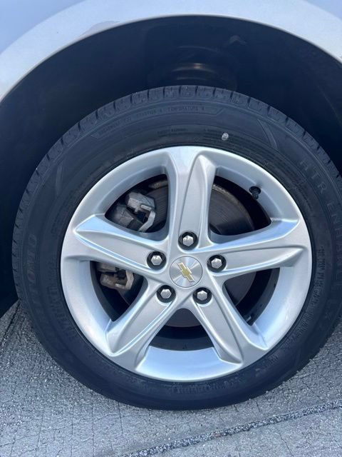 Used 2023 Chevrolet Malibu LT FWD image 10