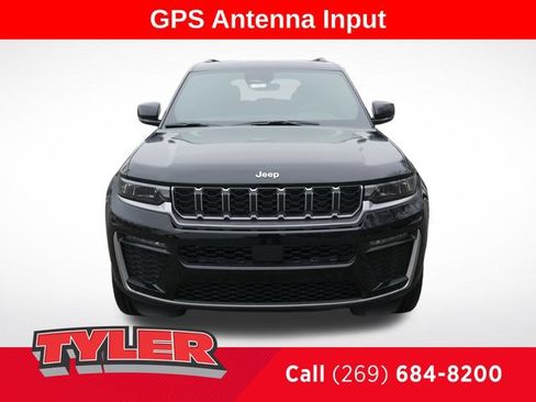 New 2026 Jeep Grand Cherokee Limited AWD/4WD image 2