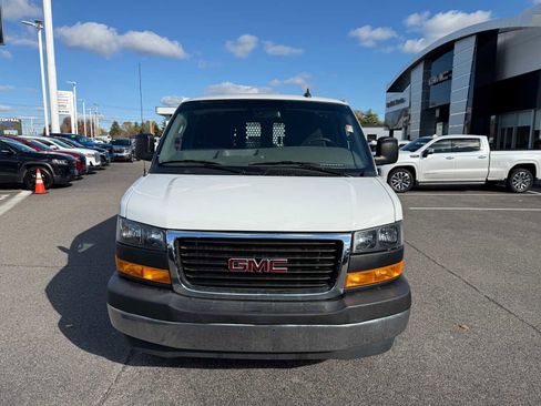 Used 2024 GMC Savana 2500 w/ Driver Convenience Package RWD image 2