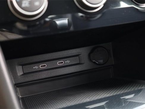 New 2025 Volkswagen Taos S image 15