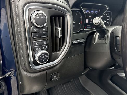 Used 2021 GMC Sierra 3500 Denali w/ Denali Ultimate Package AWD/4WD image 19