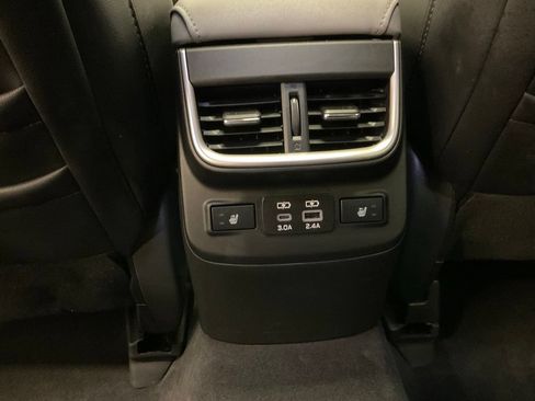 Used 2025 Subaru Outback Limited AWD/4WD image 18