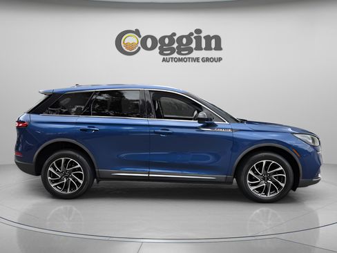 Used 2020 Lincoln Corsair FWD w/ Equipment Group 101A image 6
