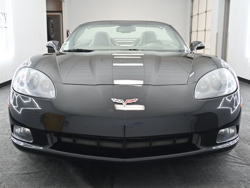 Used 2006 Chevrolet Corvette Convertible w/ Preferred Equipment Group image 6