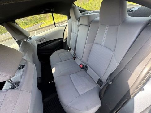 Used 2024 Toyota Corolla SE w/ SE Convenience Package image 11
