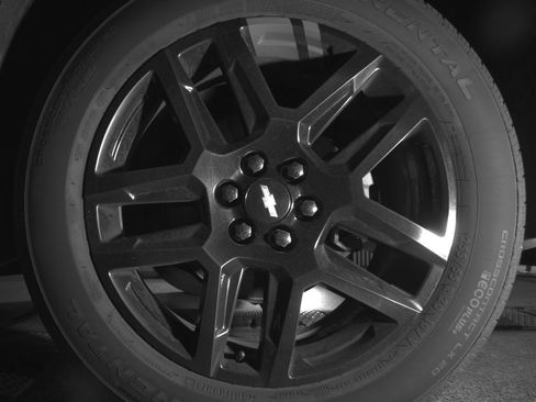 Used 2019 Chevrolet Traverse Premier w/ Redline Edition AWD/4WD image 38