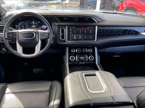 Certified 2023 GMC Yukon Denali image 13