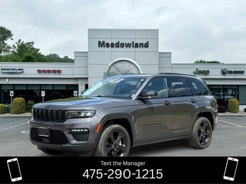 Certified 2023 Jeep Grand Cherokee Limited w/ Black Appearance Package AWD/4WD image 1