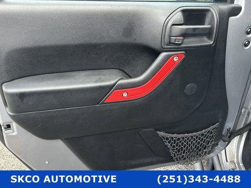 Used 2016 Jeep Wrangler Unlimited Sport image 11