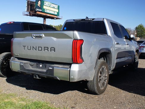 Used 2025 Toyota Tundra Limited image 5