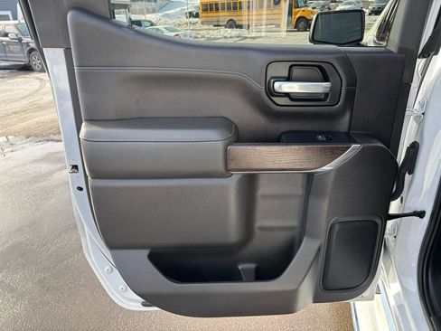 Used 2022 GMC Sierra 1500 Denali w/ Driver Alert Package II image 18