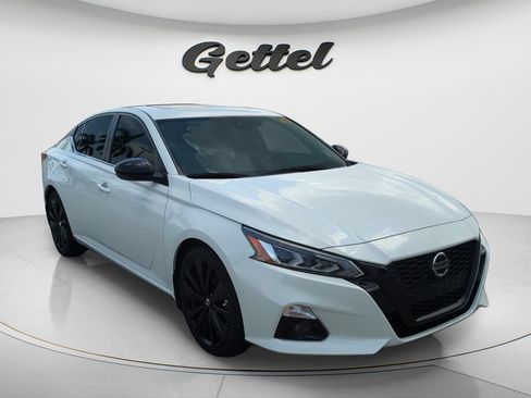 Certified 2022 Nissan Altima 2.5 SR w/ Midnight Edition Package FWD image 13