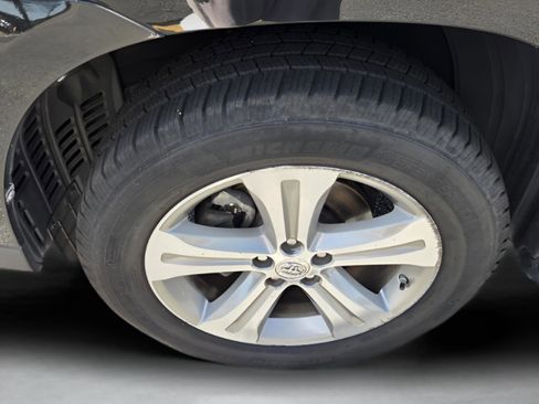 Used 2013 Toyota Highlander Limited image 10