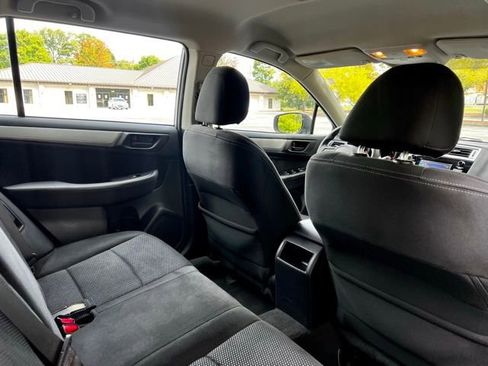 Used 2018 Subaru Outback 2.5i image 25