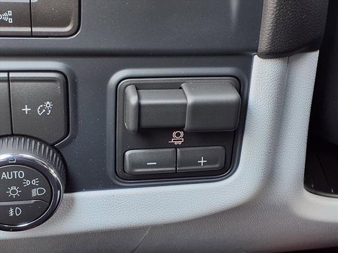 Used 2026 Chevrolet Tahoe Premier image 15