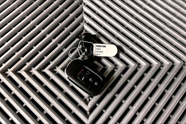 Used 2024 Honda CR-V EX-L image 11