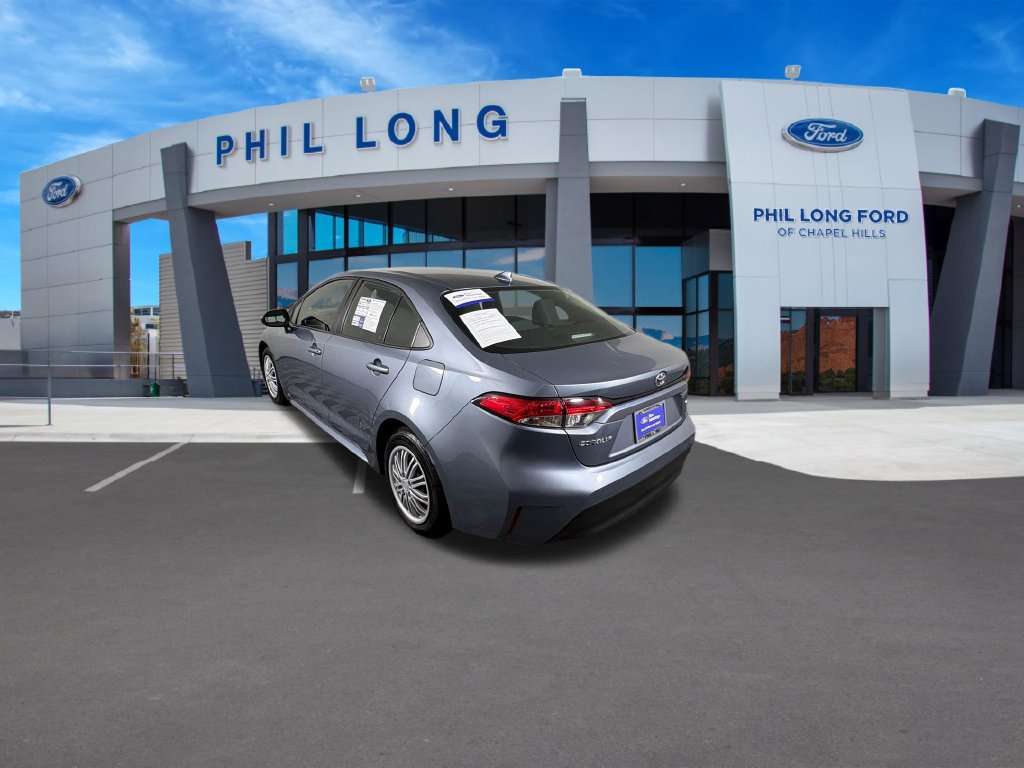 Used 2023 Toyota Corolla LE FWD image 3