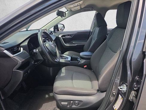 Used 2024 Toyota RAV4 XLE FWD image 11